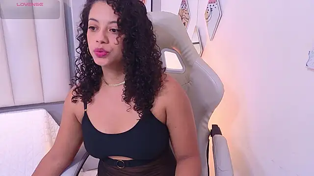CamilaLevy online show from June 2026 12:24:02 PM