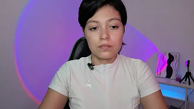 Qadeshoficial online show from June 2026 07:09:02 PM