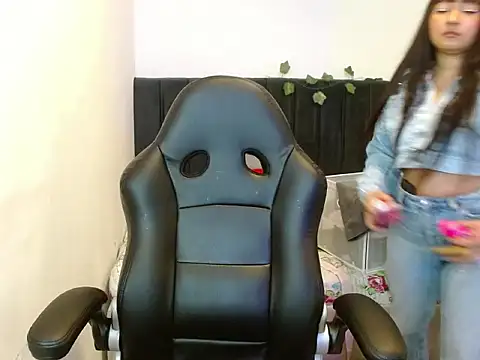 MarianaVarela online show from November 2025 02:25:01 AM