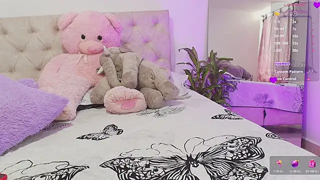 SoofiKiss online show from May 2026 06:15:02 PM