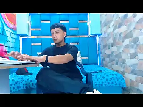 Snapshot of dazo_vnzl12 chatting on October 2025 07:45:02 PM dazo vnzl12 online show from October 2025 07:45:02 PM