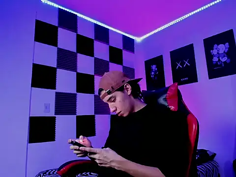 jeycobb online show from November 2025 11:04:02 PM