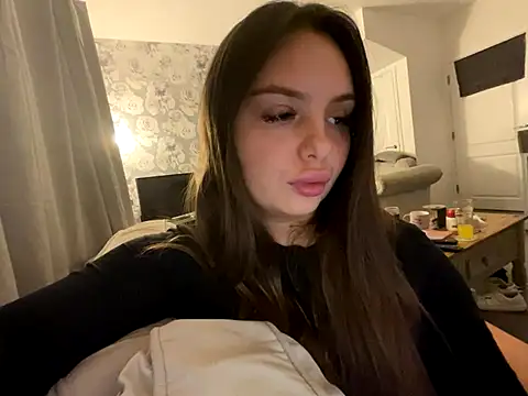 Snapshot of EllaStarrxxx chatting on October 2025 11:42:02 PM EllaStarrxxx online show from October 2025 11:42:02 PM