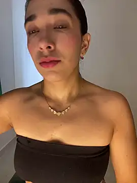 SabrinaEvanss  online show from May 2026 12:02:01 PM