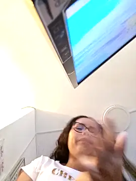 VictoriaVixxen online show from October 2025 03:40:01 AM