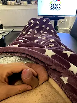 Sklavekay online show from October 2025 09:56:01 PM