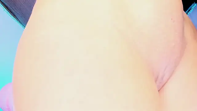 Snapshot of shannon_kinne_ chatting on May 2026 02:22:01 PM shannon kinne online show from May 2026 02:22:01 PM