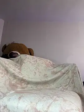 Bitchiitaa online show from July 2026 04:47:01 PM