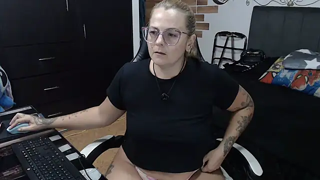 perlagoloza05 online show from July 2026 03:35:01 AM