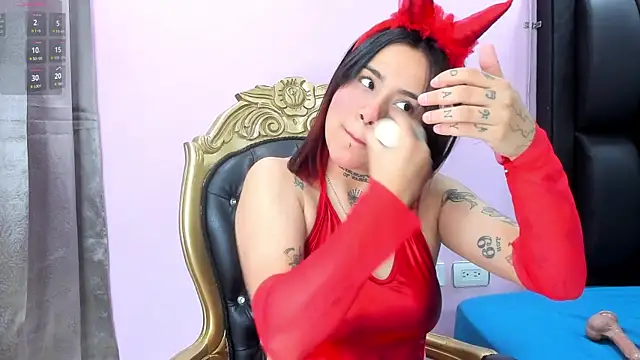 Nixielee  online show from October 2025 01:01:01 PM