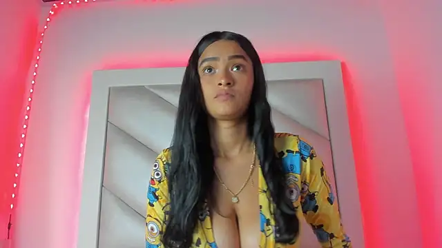 Snapshot of Madeline_jade chatting on October 2025 03:29:02 AM Madeline jade online show from October 2025 03:29:02 AM