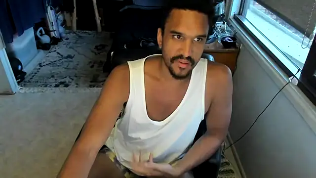 Snapshot of CassiusJohnson chatting on October 2025 08:14:01 AM CassiusJohnson online show from October 2025 08:14:01 AM