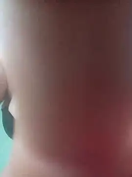 Snapshot of Suem99 chatting on October 2025 12:54:02 AM Suem99 online show from October 2025 12:54:02 AM