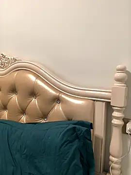 Mile-m online show from November 2025 02:18:01 PM