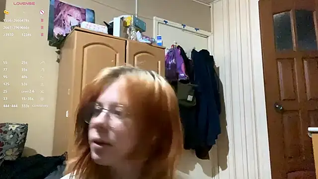 AnitaVanruiten online show from October 2025 05:15:02 AM