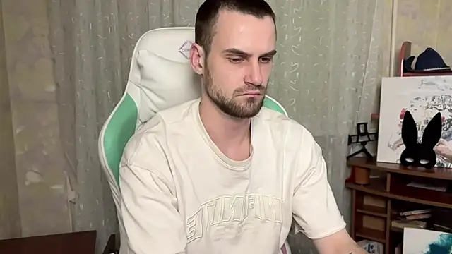 Iveraan online show from November 2025 06:32:01 PM