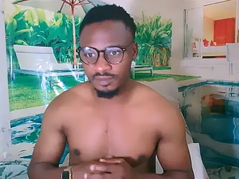 Snapshot of EbonyTiger69 chatting on October 2025 05:21:02 AM EbonyTiger69 online show from October 2025 05:21:02 AM