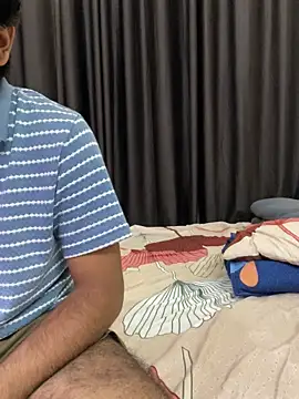 vickyandtania online show from December 2025 01:49:01 PM