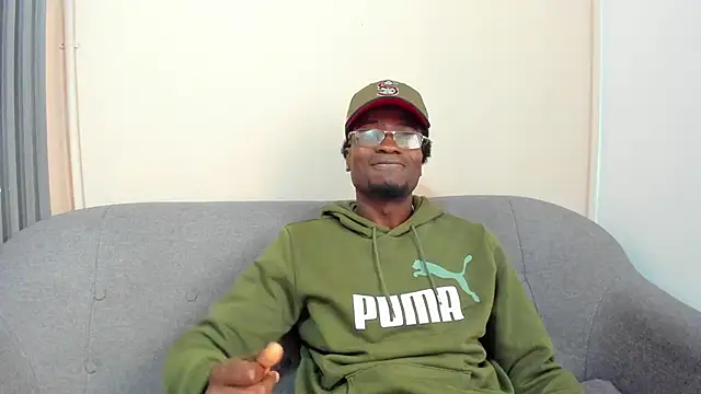 Snapshot of COMPTON_01 chatting on October 2025 01:08:01 PM COMPTON 01 online show from October 2025 01:08:01 PM