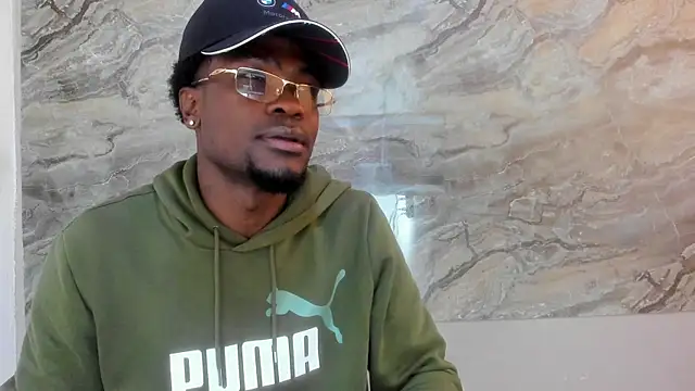 Snapshot of COMPTON_01 chatting on October 2025 03:54:02 AM COMPTON 01 online show from October 2025 03:54:02 AM