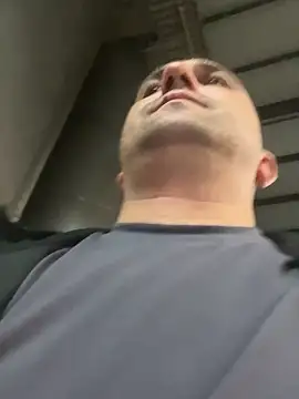 Mahrovmaxim online show from October 2025 06:49:02 PM