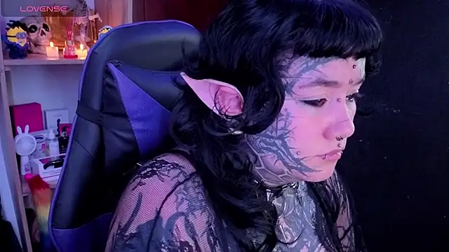 Snapshot of persefoneunderworld666 chatting on November 2025 10:43:02 AM persefoneunderworld666 online show from November 2025 10:43:02 AM