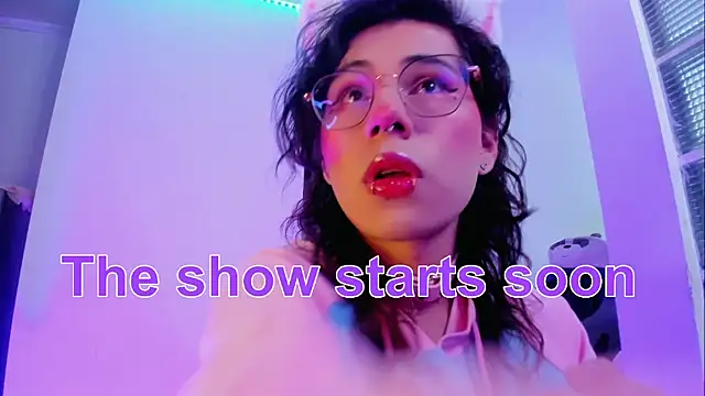 Sweet-SharoKitty online show from January 2026 06:44:01 PM