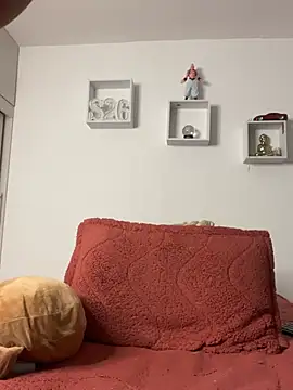 Ezzio Scolaro online show from February 2026 01:22:01 AM