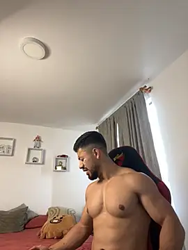 Ezzio Scolaro online show from February 2026 01:12:02 PM