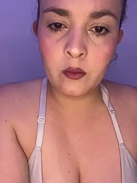 Anyhot latina online show from November 2025 10:41:02 PM