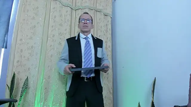 Snapshot of _axelking_ chatting on April 2026 12:29:02 PM axelking online show from April 2026 12:29:02 PM