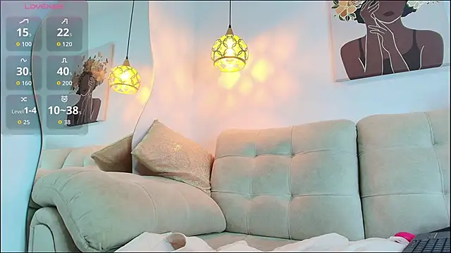 Lia Jhonson  online show from October 2025 11:50:04 PM