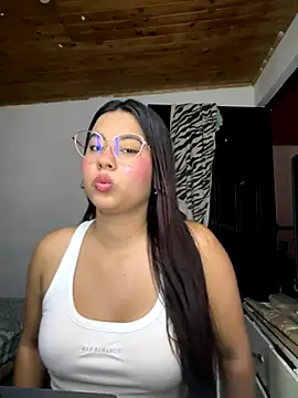 Lia Jhonson  online show from November 2025 10:21:01 PM