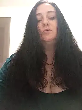 Snapshot of Bella_862 chatting on November 2025 01:33:02 PM Bella 862 online show from November 2025 01:33:02 PM