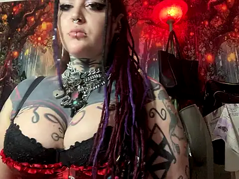 Snapshot of nyxvelon chatting on October 2025 08:42:02 PM nyxvelon online show from October 2025 08:42:02 PM