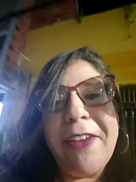 Snapshot of thaynnaxxx chatting on October 2025 01:59:01 AM thaynnaxxx online show from October 2025 01:59:01 AM