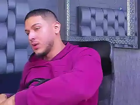 jasonshaw25 online show from October 2025 11:24:02 PM