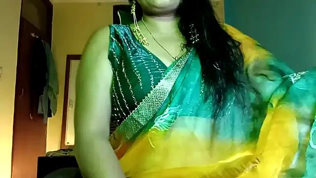 horny milf couple online show from May 2026 07:53:02 PM