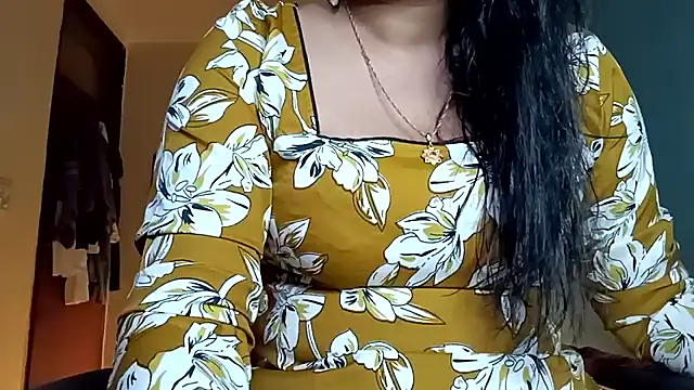 horny milf couple online show from May 2026 06:04:01 PM