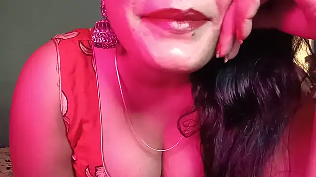 horny milf couple online show from July 2026 10:53:02 PM