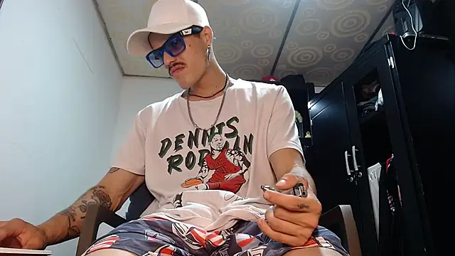 imsammytop online show from October 2025 10:51:01 PM