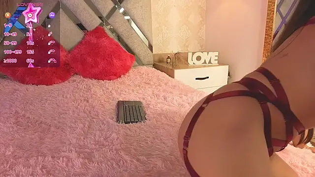 kimhilton  online show from October 2025 04:11:01 AM