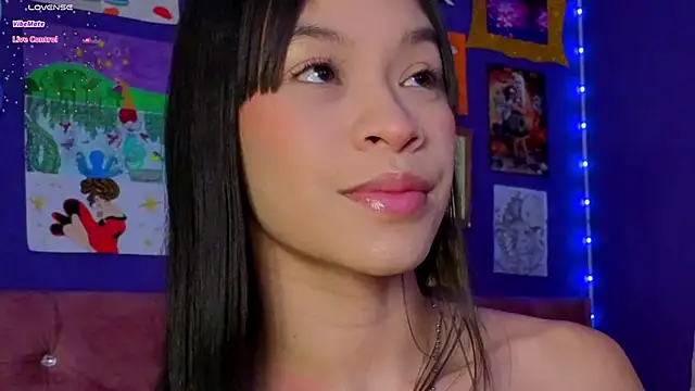 kimhilton  online show from April 2026 01:42:02 AM