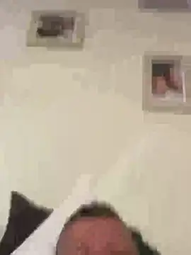 Snapshot of MrandMrsG25xx chatting on February 2026 09:30:01 AM MrandMrsG25xx online show from February 2026 09:30:01 AM