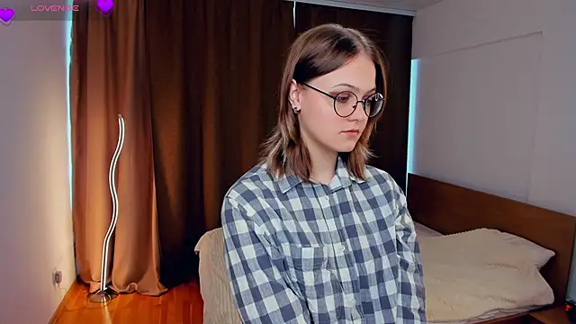 Snapshot of TrishDukette chatting on October 2025 05:39:02 AM TrishDukette online show from October 2025 05:39:02 AM