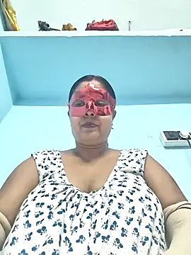 misti02 online show from October 2025 05:01:01 PM