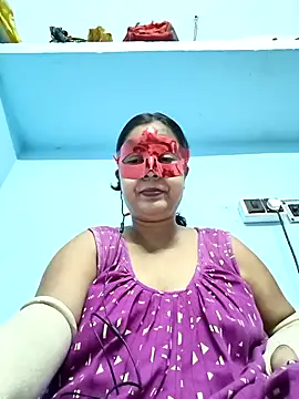misti02 online show from October 2025 10:42:02 PM