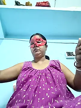 misti02 online show from November 2025 10:54:01 PM