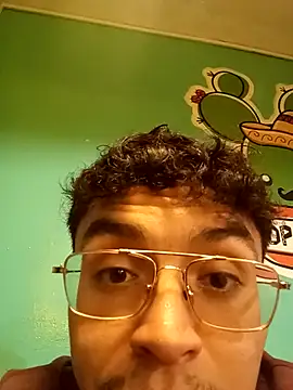 Snapshot of EithanFuckboys chatting on November 2025 11:37:02 PM EithanFuckboys online show from November 2025 11:37:02 PM