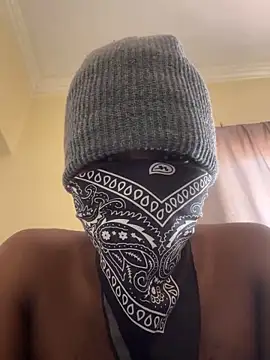 Snapshot of Bandana-Lad chatting on October 2025 08:42:01 AM Bandana-Lad online show from October 2025 08:42:01 AM